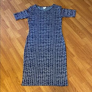 Women’s XS LuLaRoe Julia Geometric Print Dress